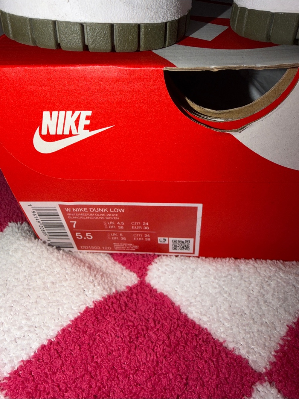 Women Nike Dunk Low Olive and White Sneakers Size 7 - Picture 6 of 6